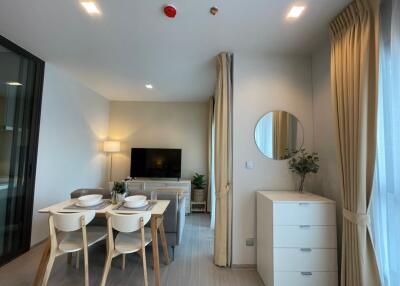 Life Asoke-Rama 9 Fully-Furnished Studio Condo for Rent