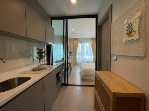 Life Asoke-Rama 9 Fully-Furnished Studio Condo for Rent