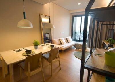 Lumpini 24 2-Bedroom 2-Bathroom Fully-Furnished Condo for Rent