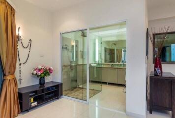 Penthouse In Jomtien Plaza For Sale