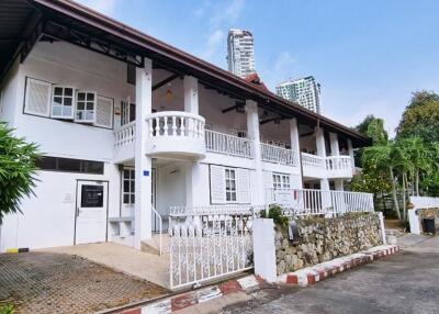 Modern Thai Style House for Sale