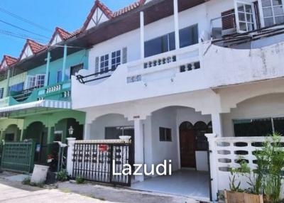 3 Bed 2 Bath 120 SQ.M Townhouse in South Pattaya