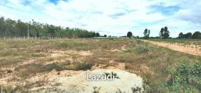 Land for Sale in Mabprachan Lake