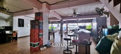 Hotel and Bar in Central Pattaya for Sale