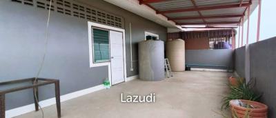 4 Storey Building for Sale in Khao Noi