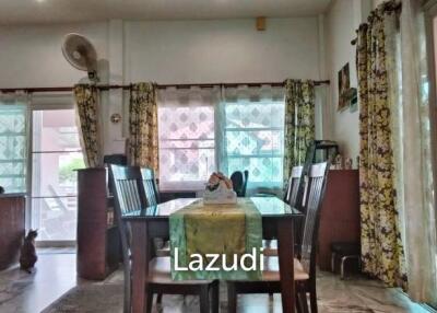 4 Bedrooms House for Sale in Khao Noi