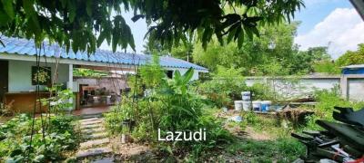 Building and Land for Sale at Huay Yai