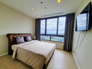 Duplex Unit for Sale in Northpoint Condo