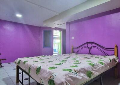 3-Storey House for Sale in Thappraya