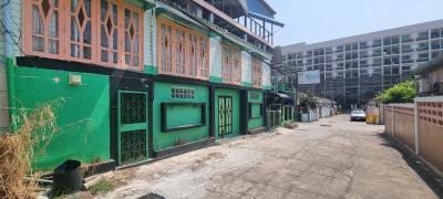 3-Storey House for Sale in Thappraya