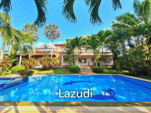 6 Bed 7 Bath 355 SQ.M Luxury Pool Villa