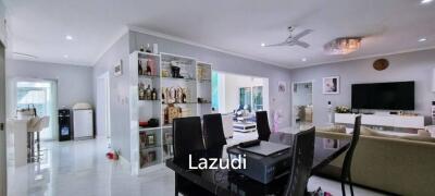 Lovely 6 Bedrooms House for Sale