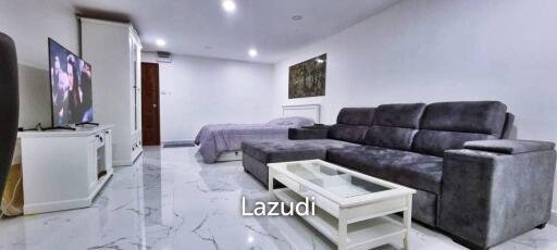 Studio Pattaya Beach Condo for Sale