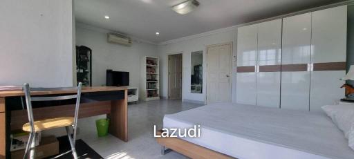 4-Storey House for Sale in Jomtien