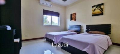 6 Bedrooms House for Sale in Huay Yai