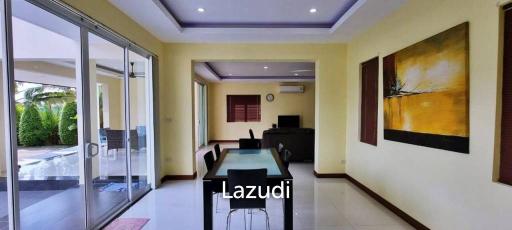 6 Bedrooms House for Sale in Huay Yai