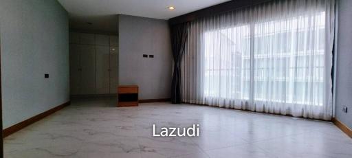 3 Bed 3 Bath 255 SQ.M Tropicana Condo