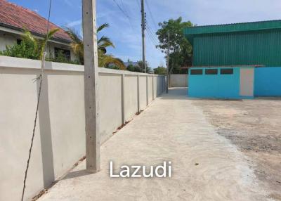 Warehouse for Sale in Bangsaray area