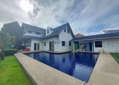6 Bedrooms House East Pattaya H010157
