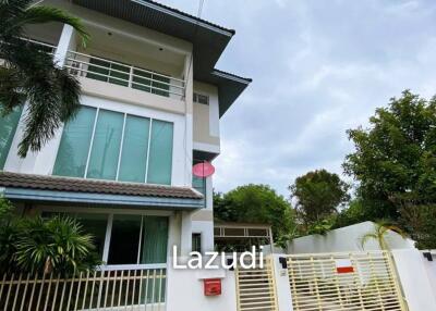 3 Storey House for Sale in East Pattaya