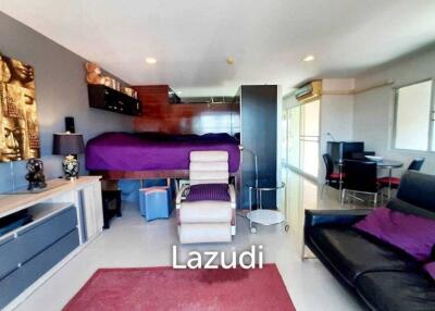 Large Studio for Sale in T.W. Condo Jomtien