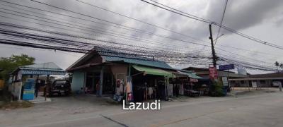 Land and business for Sale in Na Kluea