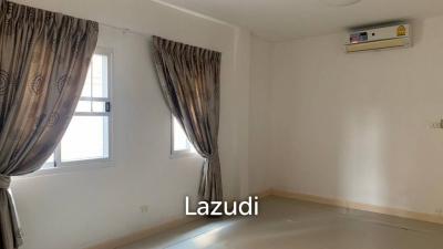 2 Storey House for Sale in Bang Saray