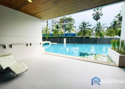 Live Luxury Life at Ananya Beachfront - Pool Access