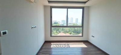 1 Bedroom for Sale in The Peak Tower Condo