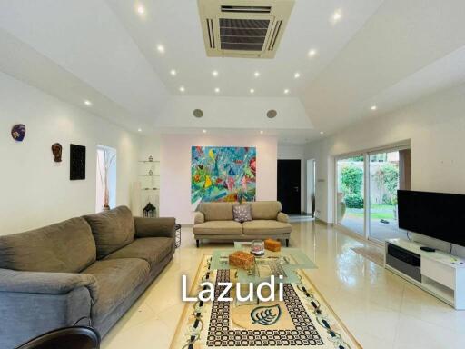 3Bedrooms with Swimming Pool House for Sale