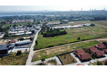 Land for sale in  Soi Thung Klom Pattaya.