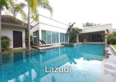 Luxury White House for Sale in East Pattaya