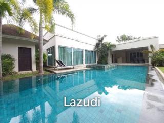 Luxury White House for Sale in East Pattaya