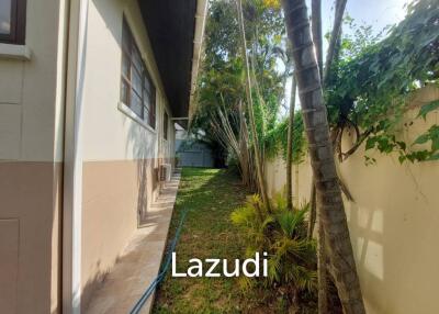 Large 2Storey house with 4 Bedrooms for Sale