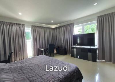 Contemporary House for Sale in Na Jomtien