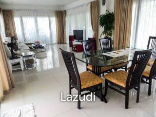 4 Beds Modern Style House for Rent in Pattaya