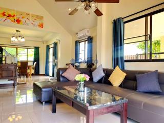 3 Bedrooms House in Siam Place East Pattaya H008149