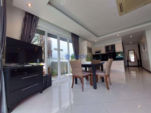 2 Bedrooms House in Palm Oasis Jomtien H010504