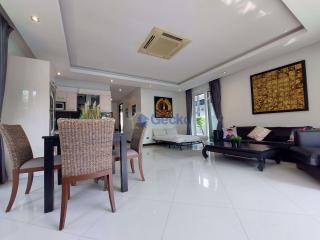 2 Bedrooms House in Palm Oasis Jomtien H010504