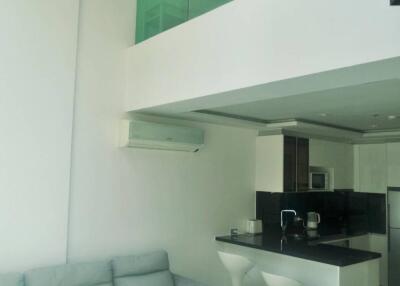 1 Bed 1 Bath 65 SQ.M  Wong Amat Tower