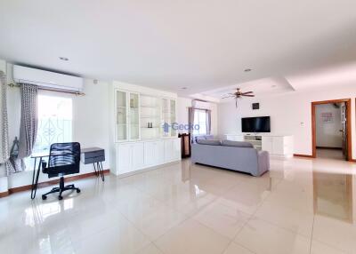 3 Bedrooms bed in House in Green Field Villa 2 in East Pattaya H009296