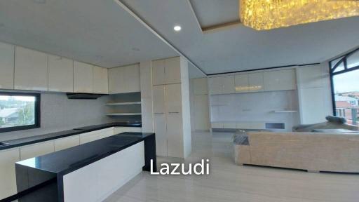 South Pattaya Large 3 Beds Apartment for Rent