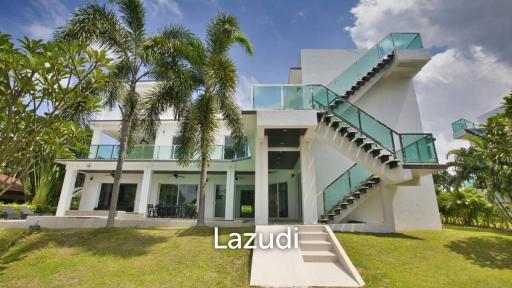 Modern Pool Villa House for Sale in Pattaya