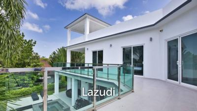 Modern Pool Villa House for Sale in Pattaya