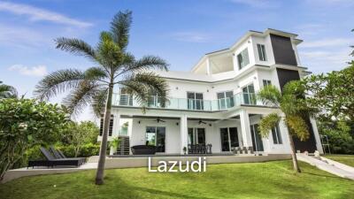 Stunning Pool Villa House for Sale in Pattaya