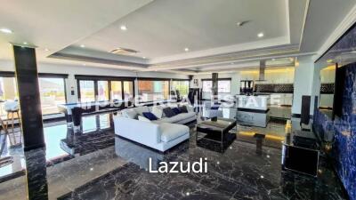 Amazing Penthouse Condo Pratumnak Pattaya