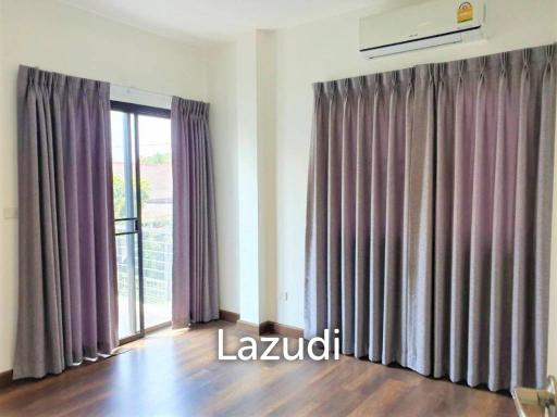 3 Bed 216 SQ.M Uraiwan Grand Villa Pattaya