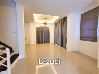 3 Bed 216 SQ.M Uraiwan Grand Villa Pattaya