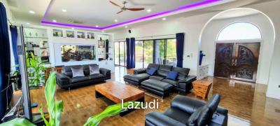 Luxury Pool Villa House for Sale Pattaya