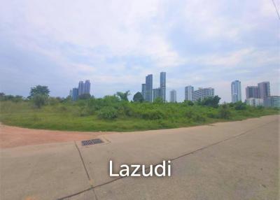 Land 15 Rai For Sale in North Pattaya